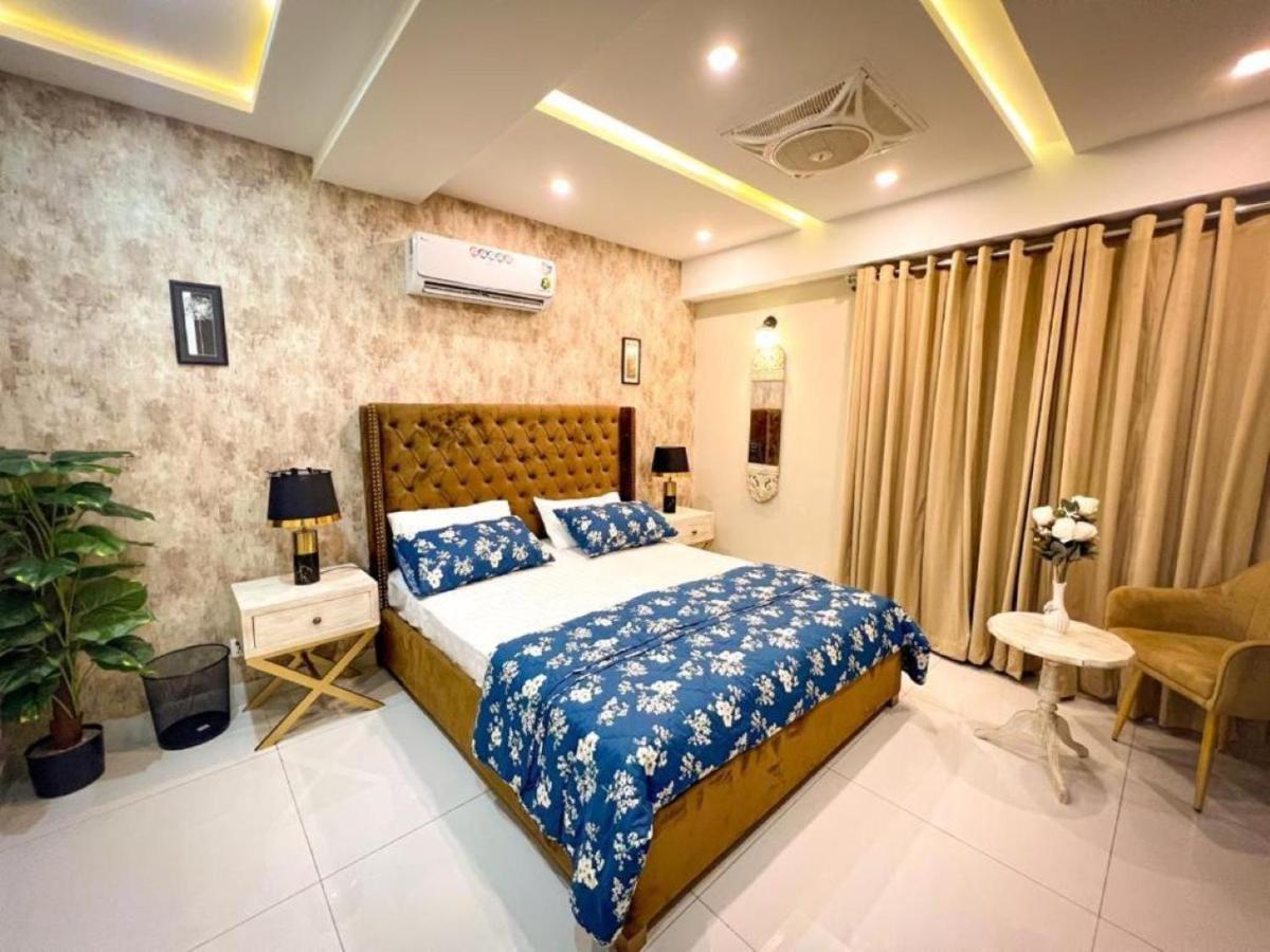 Eiffel Luxury Apartments Lahore Exterior foto